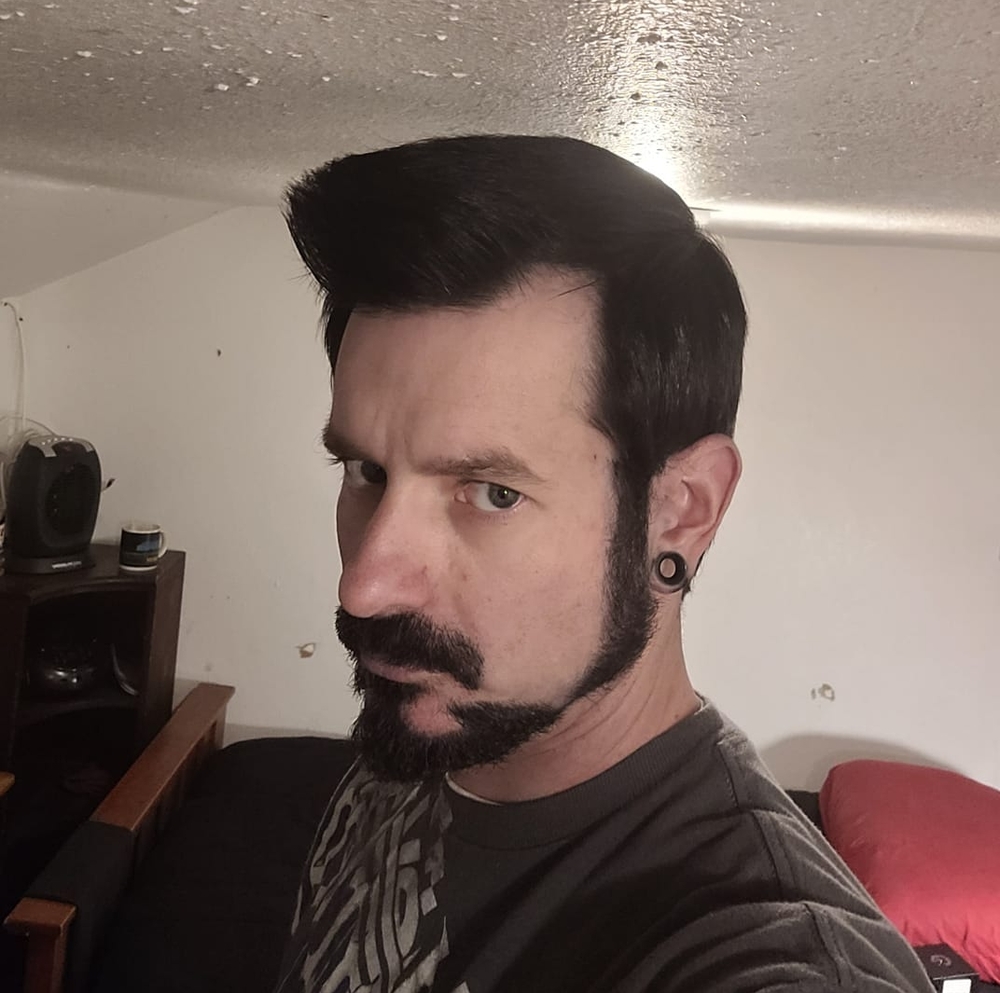 Meet your Posher, Jon travis